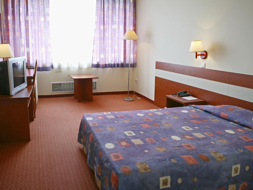 Hotel Bulgaria Добрич Номер фото