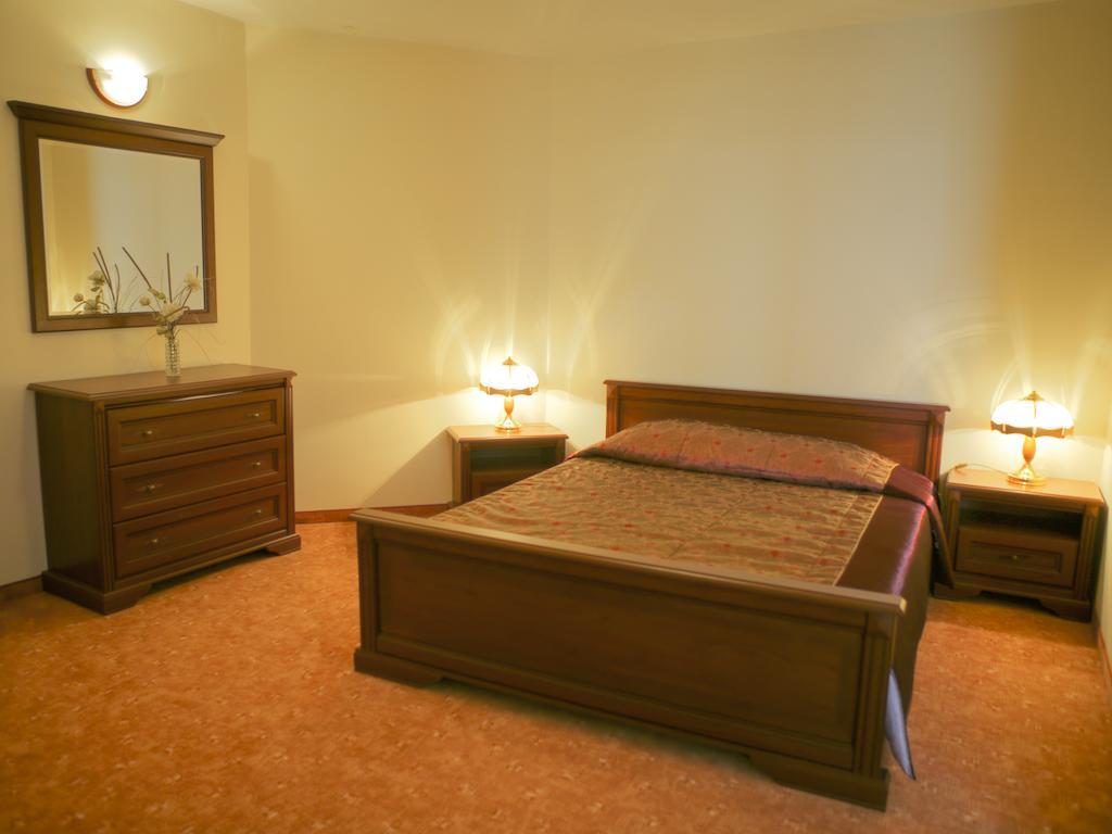 Hotel Bulgaria Добрич Номер фото